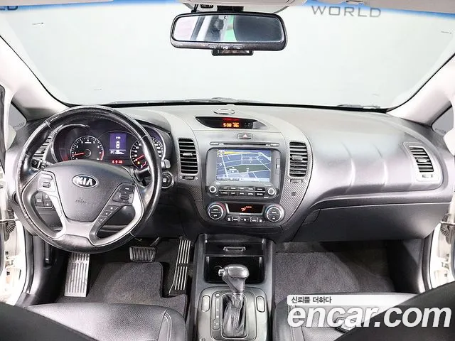 Kia K3 2013 thumb 11