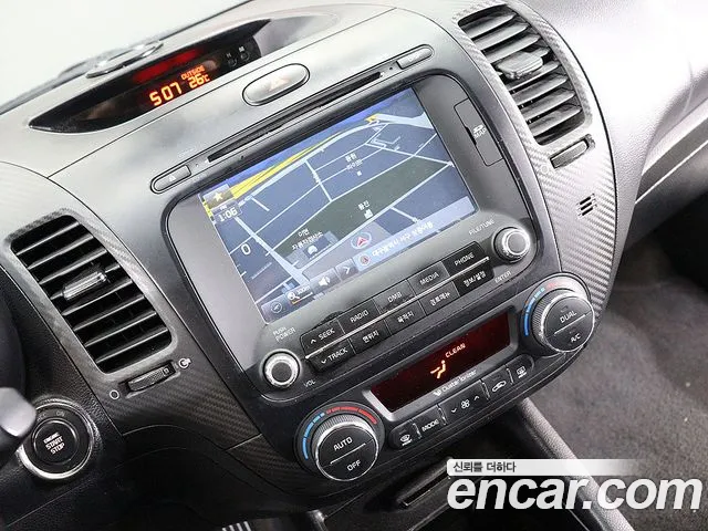 Kia K3 2013 thumb 12