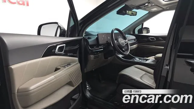 Kia Carnival 2023 thumb 9