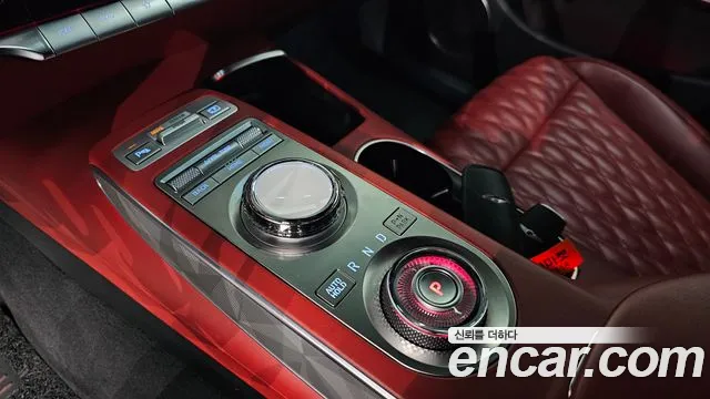 Genesis GV70 2021 thumb 8