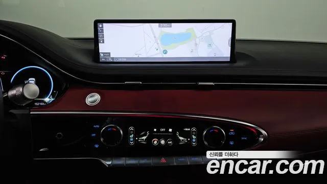 Genesis GV70 2021 thumb 11