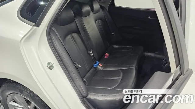 Kia K5 2018 thumb 11