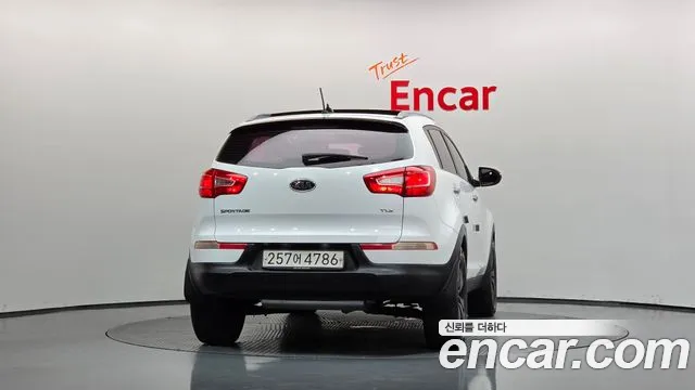 Kia Sportage 2010 thumb 4