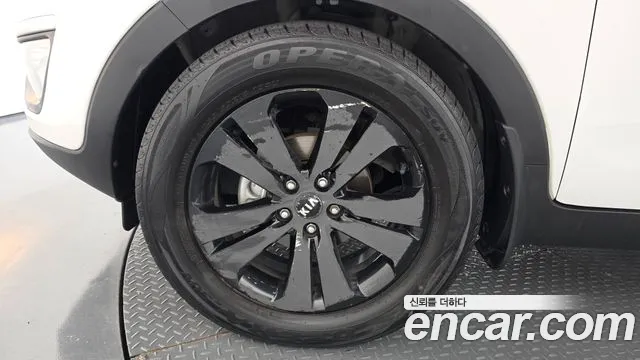 Kia Sportage 2010 thumb 5