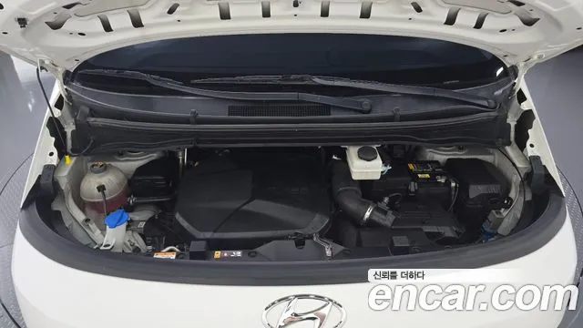 Hyundai Staria 2021 thumb 5