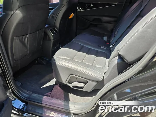 Kia Sorento 2016 thumb 5