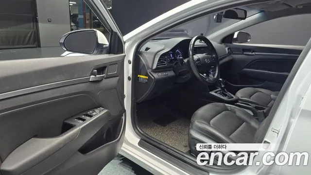 Hyundai Avante 2019 thumb 10