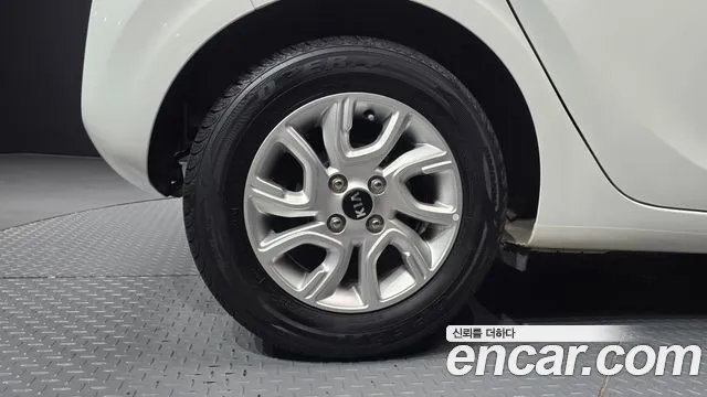 Kia Morning 2018 thumb 5