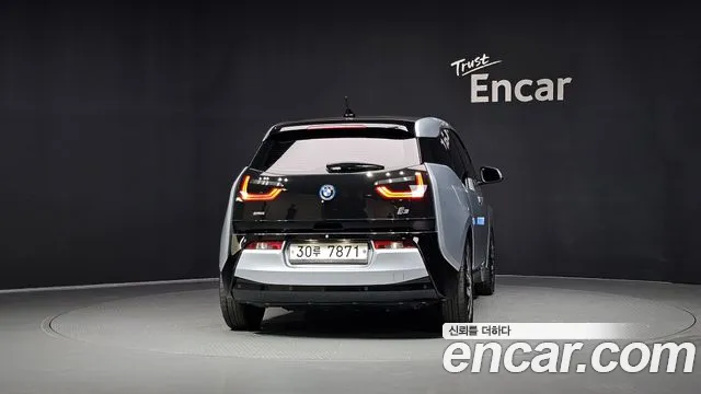BMW i3 2014 thumb 4
