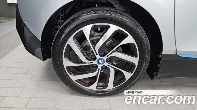 BMW i3 2014 thumb 5
