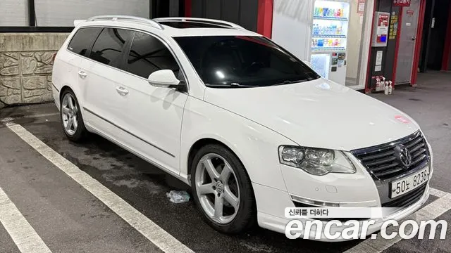 Volkswagen Passat (North America and China) 2008 thumb 11