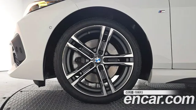 BMW 2-Series 2022 thumb 4