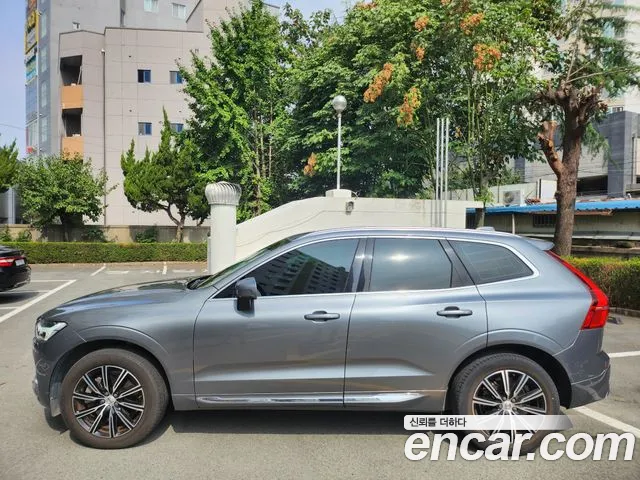Volvo XC60 2020 thumb 3