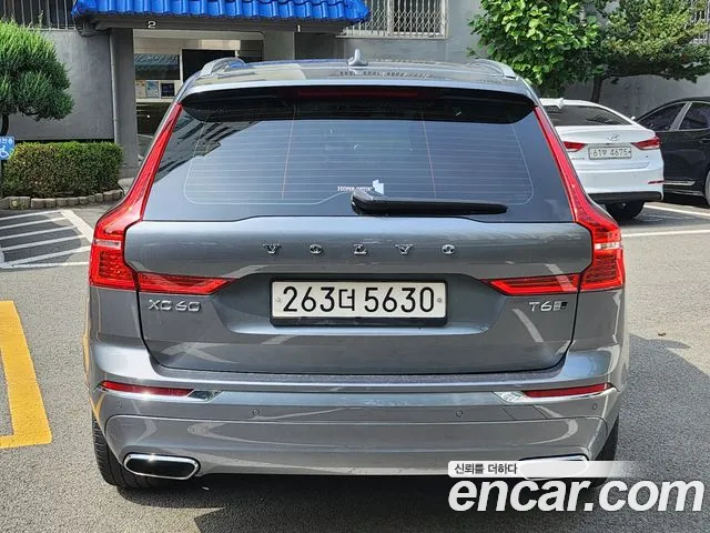 Volvo XC60 2020 thumb 5