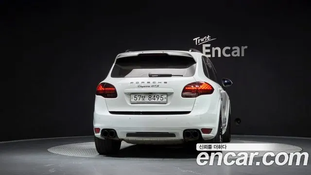 Porsche Cayenne 2013 thumb 4
