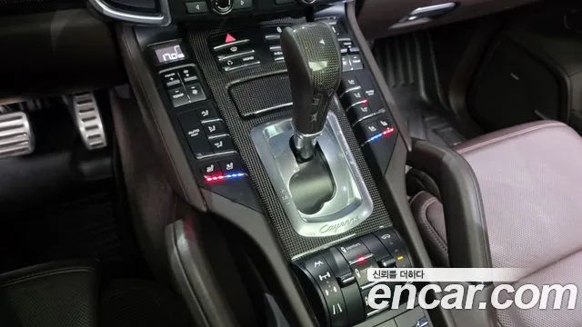 Porsche Cayenne 2013 thumb 9