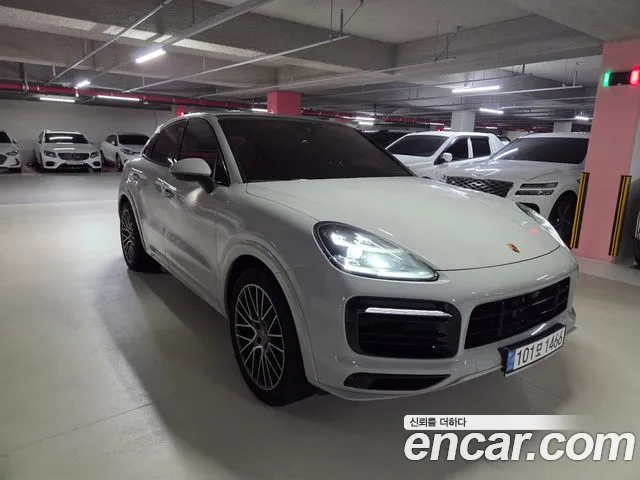 Porsche Cayenne 2022 thumb 2