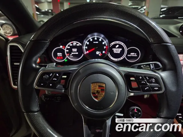 Porsche Cayenne 2022 thumb 9
