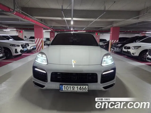 Porsche Cayenne 2022 thumb 11
