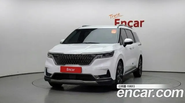 Kia Carnival 2023 thumb 3