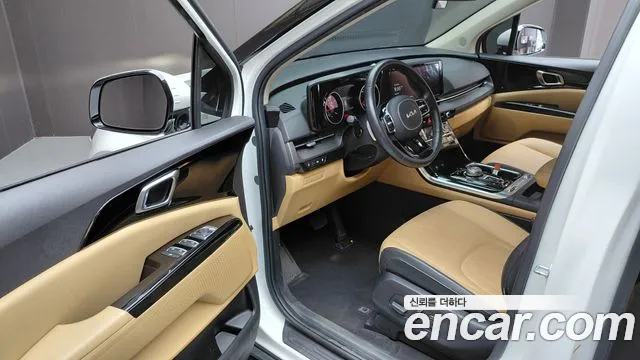 Kia Carnival 2023 thumb 10