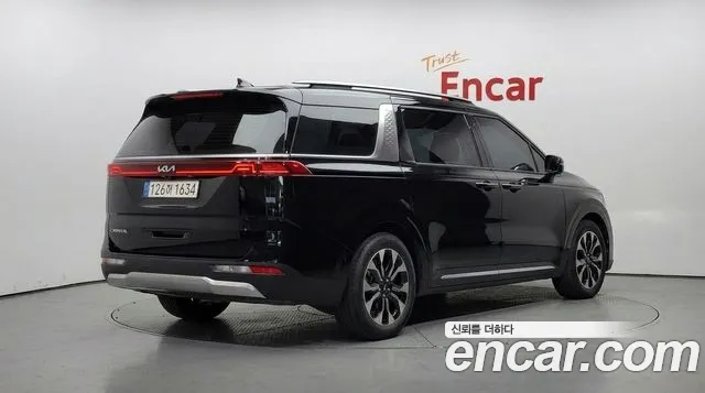 Kia Carnival 2021 thumb 2