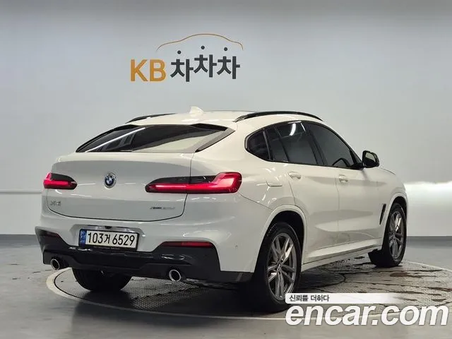 BMW X4 2021 thumb 3