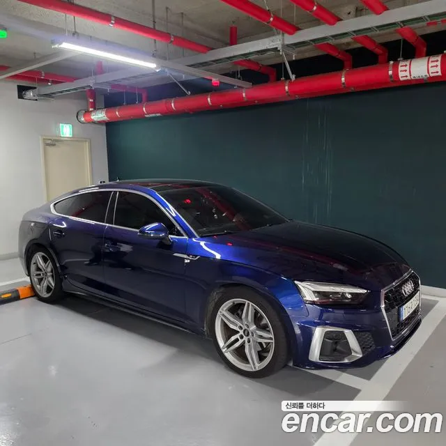 Audi A5 2021 thumb 2