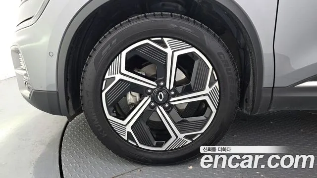 Renault-KoreaSamsung Koleos 2023 thumb 5
