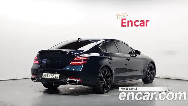 Genesis G70 2021 thumb 2