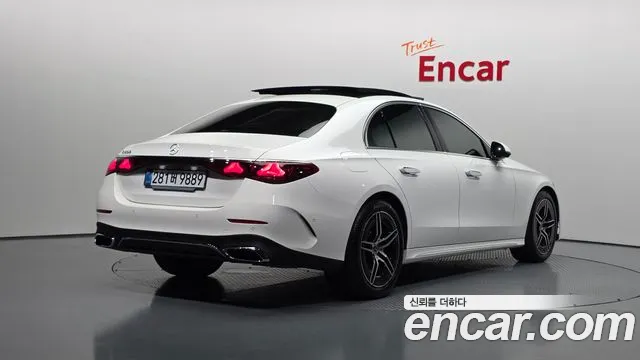 Mercedes-Benz E-Класс 2025 thumb 2