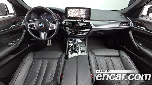 BMW 5-Series 2023 thumb 7