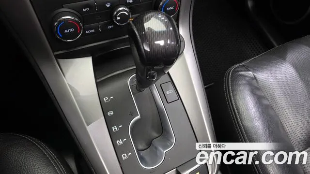 ChevroletGMDaewoo Captiva 2013 thumb 9
