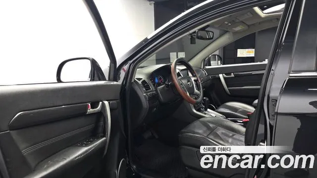 ChevroletGMDaewoo Captiva 2013 thumb 10