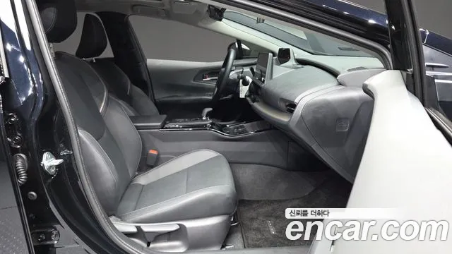Toyota Prius 2026 thumb 11