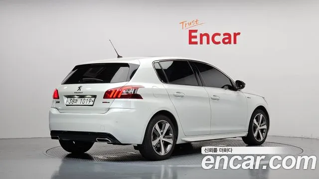 Peugeot 308 2018 thumb 2