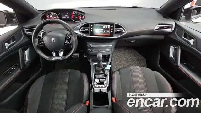 Peugeot 308 2018 thumb 7