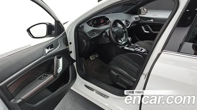 Peugeot 308 2018 thumb 10