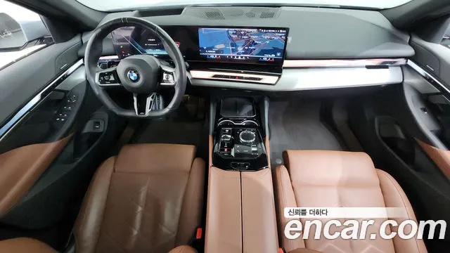 BMW 5-Series 2024 thumb 7