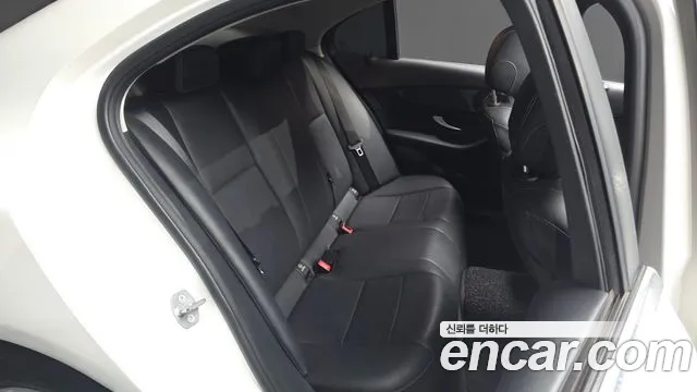 Mercedes-Benz C-Класс 2018 thumb 12