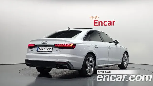 Audi A4 2021 thumb 2