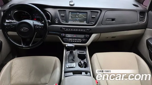 Kia Carnival 2017 thumb 7