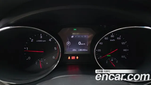 Kia Carnival 2017 thumb 8