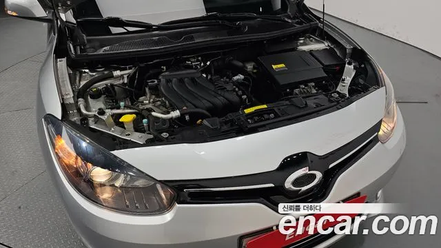 Renault-KoreaSamsung Fluence 2014 thumb 5