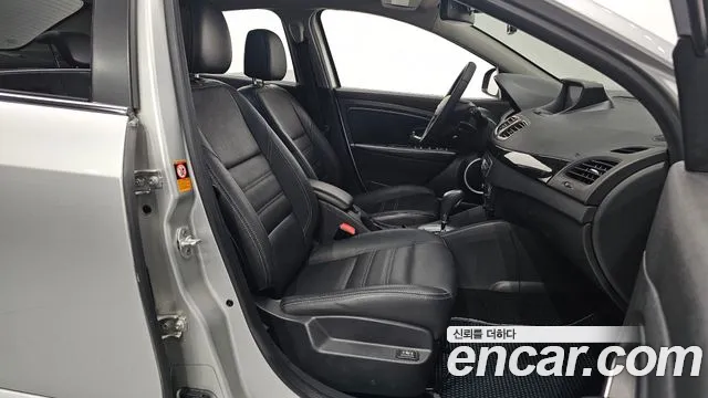 Renault-KoreaSamsung Fluence 2014 thumb 9