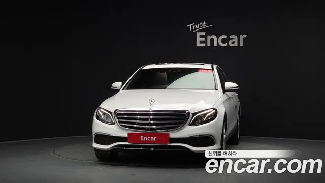 Mercedes-Benz E-Класс 2018 thumb 2