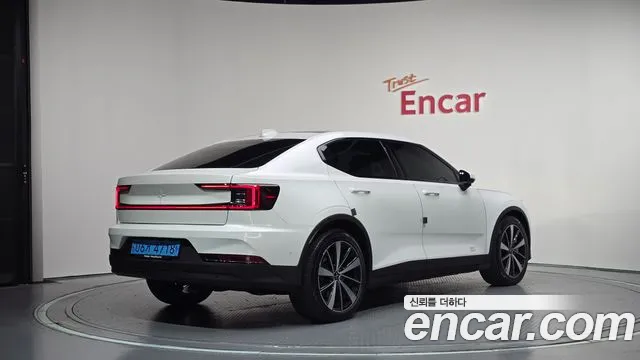 Polestar 2 2022 thumb 2