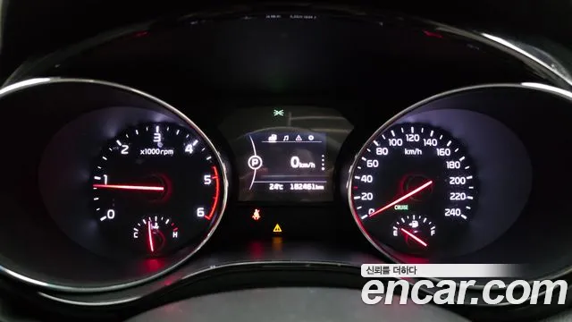 Kia Carnival 2015 thumb 8