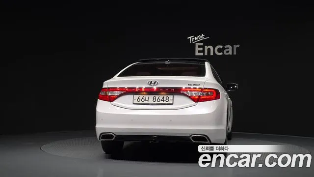 Hyundai Grandeur 2015 thumb 4