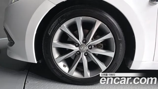 Hyundai Grandeur 2015 thumb 5